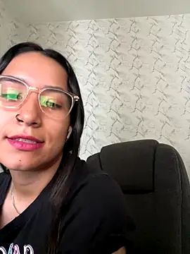 Val12777 online show from 17, 12, 2025