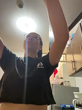 Val12777 online show from 19, 12, 2025