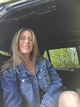 Sacha Scorp online show from 8, 4, 2026