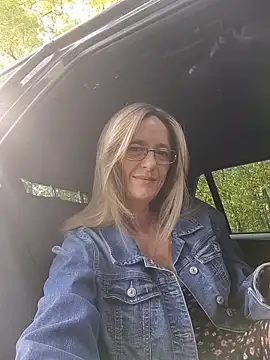 Sacha Scorp online show from 10, 4, 2026