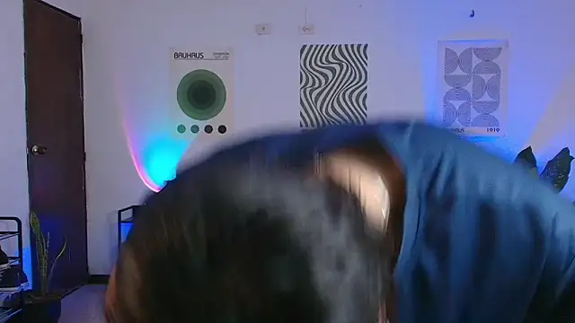 Snapshot of CrisotpherMoretti chatting on 17, 12, 2025 CrisotpherMoretti online show from 17, 12, 2025