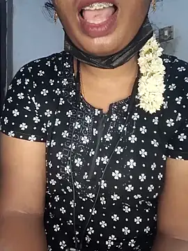 Snapshot of tamilsaisree chatting on 13, 5, 2026 tamilsaisree online show from 13, 5, 2026