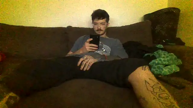 Snapshot of atreus69big chatting on 4, 5, 2026 atreus69big online show from 4, 5, 2026