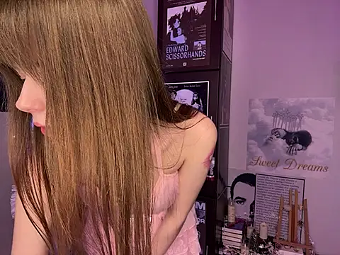 Moonliiine online show from 12, 1, 2026