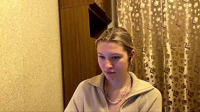 SkyeDavis online show from 20, 12, 2025