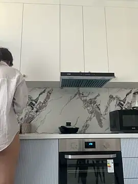 Sarah2127 online show from 18, 1, 2026