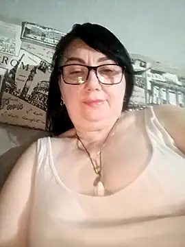 Snapshot of MariSwan222 chatting on 8, 6, 2026 MariSwan222 online show from 8, 6, 2026
