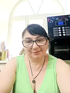 Snapshot of MariSwan222 chatting on 18, 7, 2026 MariSwan222 online show from 18, 7, 2026