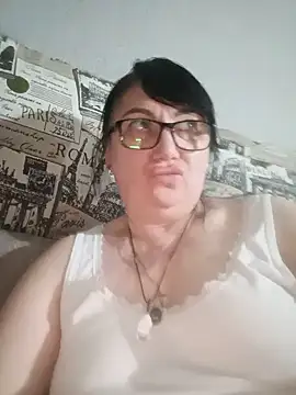 Snapshot of MariSwan222 chatting on 9, 6, 2026 MariSwan222 online show from 9, 6, 2026
