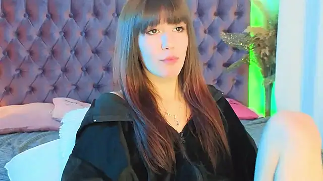Snapshot of MilanaHotts chatting on 5, 6, 2026 MilanaHotts online show from 5, 6, 2026
