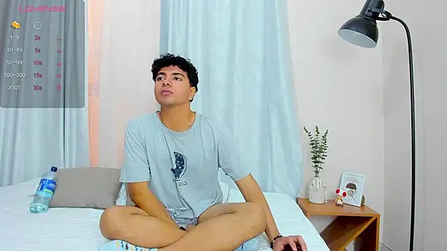 Snapshot of cherry_blossom77 chatting on 8, 1, 2026 cherry blossom77 online show from 8, 1, 2026