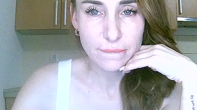 GlarysLoveress online show from 19, 12, 2025