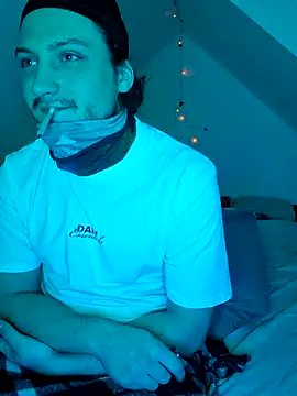 Snapshot of Ghost_Pie chatting on 21, 12, 2025 Ghost Pie online show from 21, 12, 2025