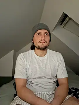 Snapshot of Ghost_Pie chatting on 17, 12, 2025 Ghost Pie online show from 17, 12, 2025