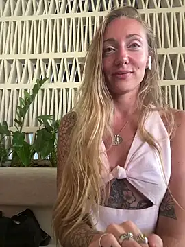 OpheliaRoxx online show from 2, 2, 2026