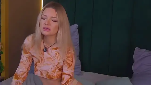 ToriCarter online show from 16, 7, 2026