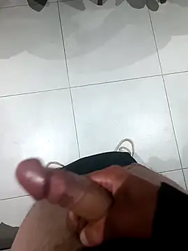 dav77360 online show from 19, 4, 2026