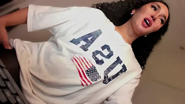 mxshemale ladyboy online show from 30, 9, 2025