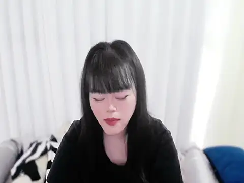 Snapshot of 605kkv chatting on 2, 3, 2026 605kkv online show from 2, 3, 2026