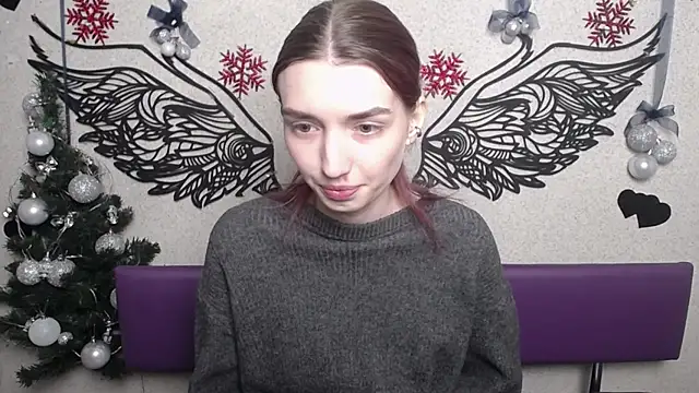 LisaDarcy online show from 16, 12, 2025