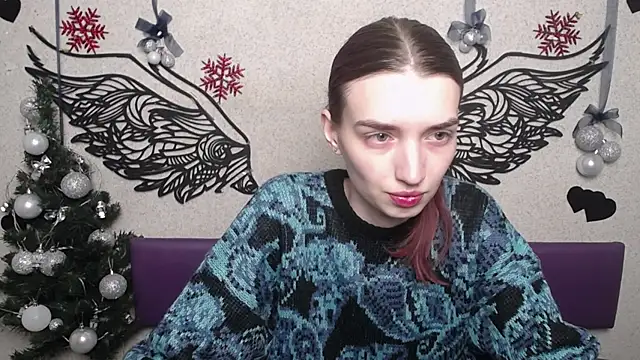 LisaDarcy online show from 17, 12, 2025