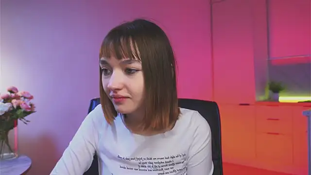 Leyla crsh online show from 19, 4, 2026