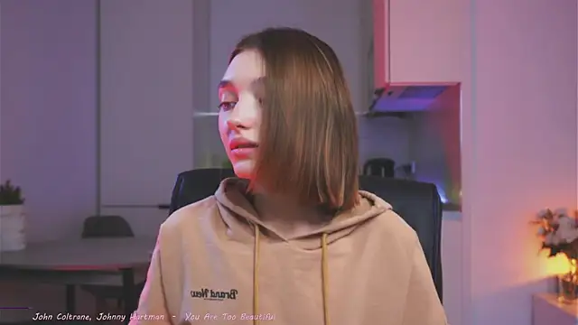 Leyla crsh online show from 11, 4, 2026