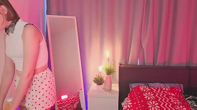 Snapshot of Leyla_crsh chatting on 13, 1, 2026 Leyla crsh online show from 13, 1, 2026