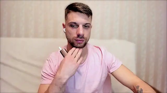 Tony Wolf online show from 5, 4, 2026