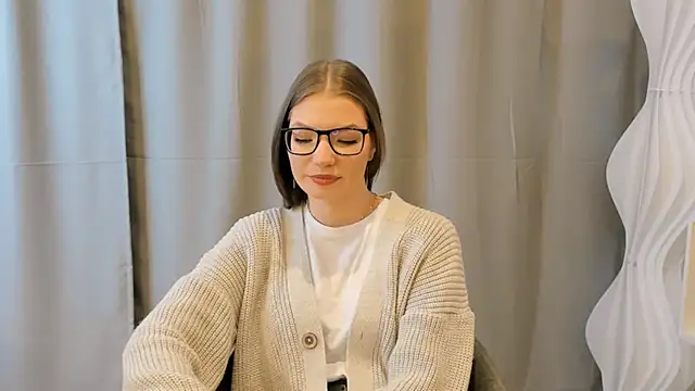 JeaneneWoltz online show from 16, 12, 2025