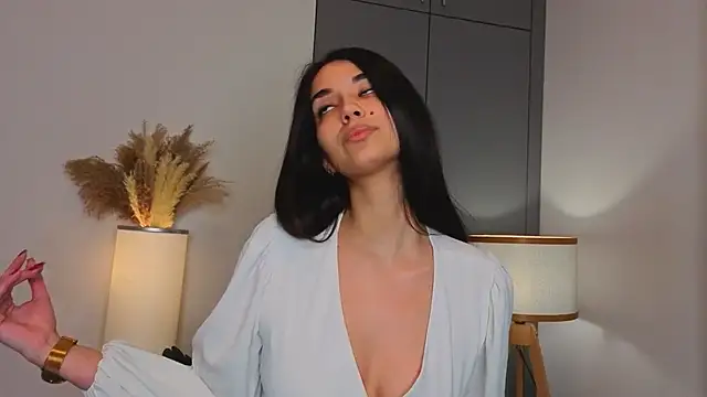 EmmyNoel online show from 23, 12, 2025