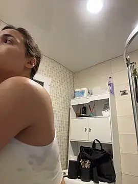 MiaMorenoo online show from 3, 2, 2026