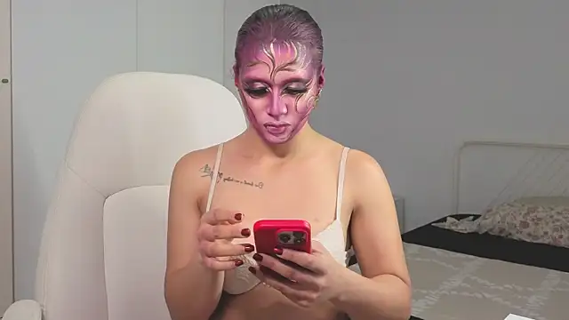 MiaMorenoo online show from 19, 12, 2025