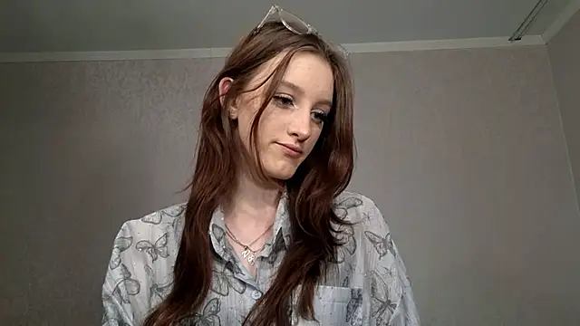 Snapshot of LisaBoddy chatting on 16, 12, 2025 LisaBoddy online show from 16, 12, 2025