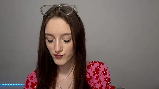 Snapshot of LisaBoddy chatting on 7, 1, 2026 LisaBoddy online show from 7, 1, 2026