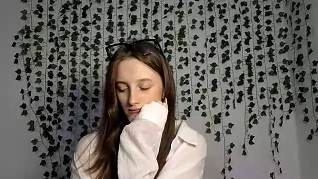 LisaBoddy online show from 7, 2, 2026