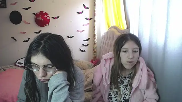 Briar y Blair online show from 13, 3, 2026