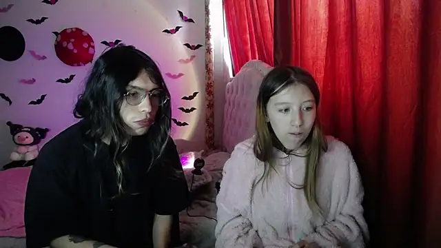 Briar y Blair online show from 16, 4, 2026