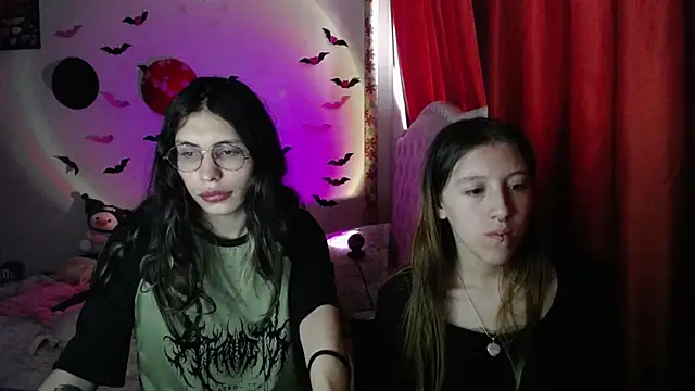 Briar y Blair online show from 13, 4, 2026