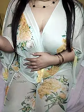 Snapshot of Loly__69 chatting on 8, 1, 2026 Loly 69 online show from 8, 1, 2026