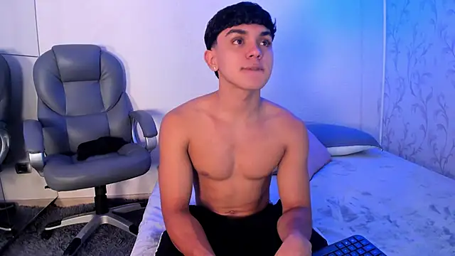  TaylorBlack online show from 1, 2, 2026