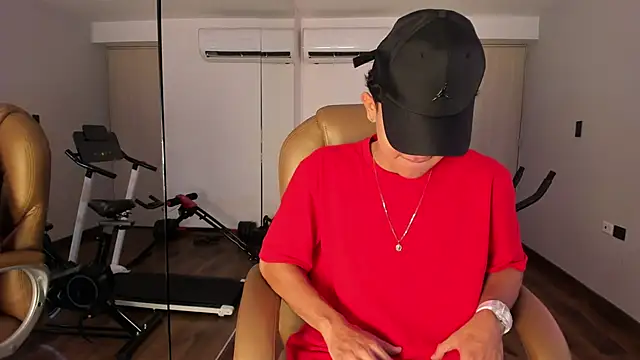  TaylorBlack online show from 18, 4, 2026