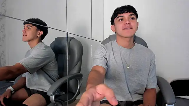  TaylorBlack online show from 5, 3, 2026