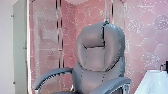 Snapshot of _TaylorBlack chatting on 15, 1, 2026 TaylorBlack online show from 15, 1, 2026