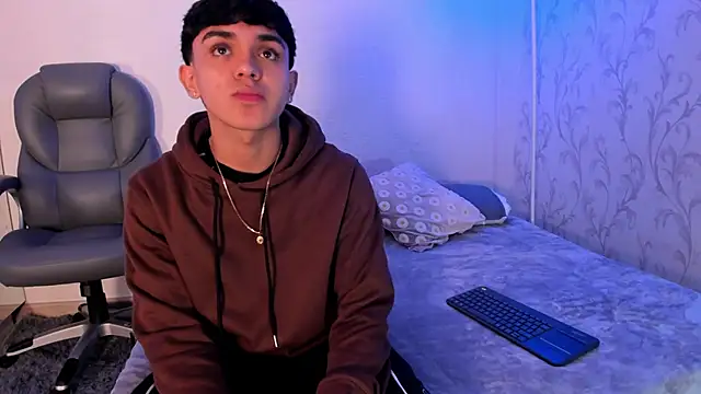 Snapshot of _TaylorBlack chatting on 9, 1, 2026 TaylorBlack online show from 9, 1, 2026