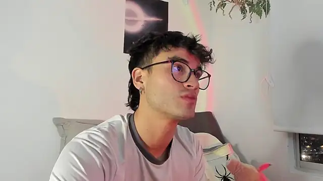 charlie dicker online show from 17, 12, 2025