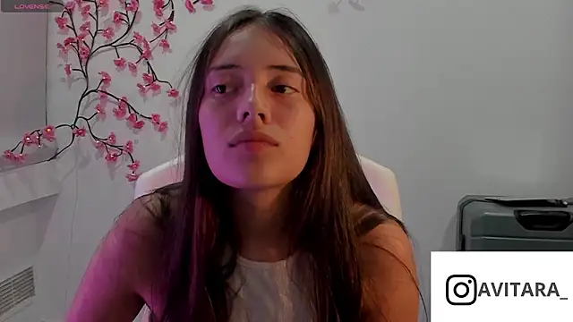 vanesita  online show from 17, 6, 2026