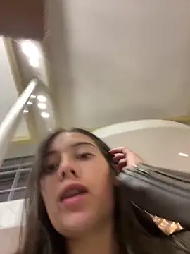 vanesita  online show from 9, 2, 2026