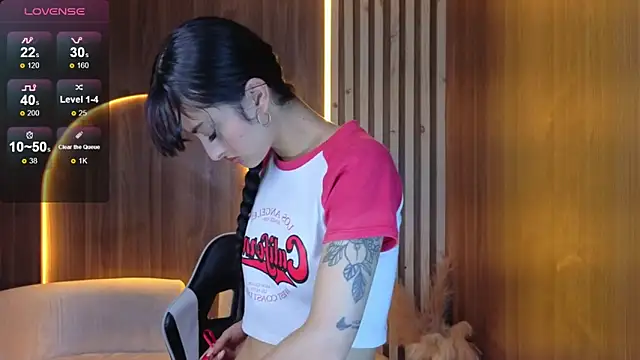 Tifany Tx online show from 25, 2, 2026