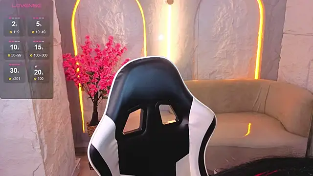 Tifany Tx online show from 23, 2, 2026